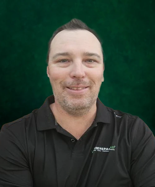 Michael Jones – IPOS Turf Technician